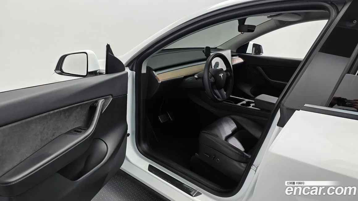 Tesla Model Y 2021 из KR, фото 8