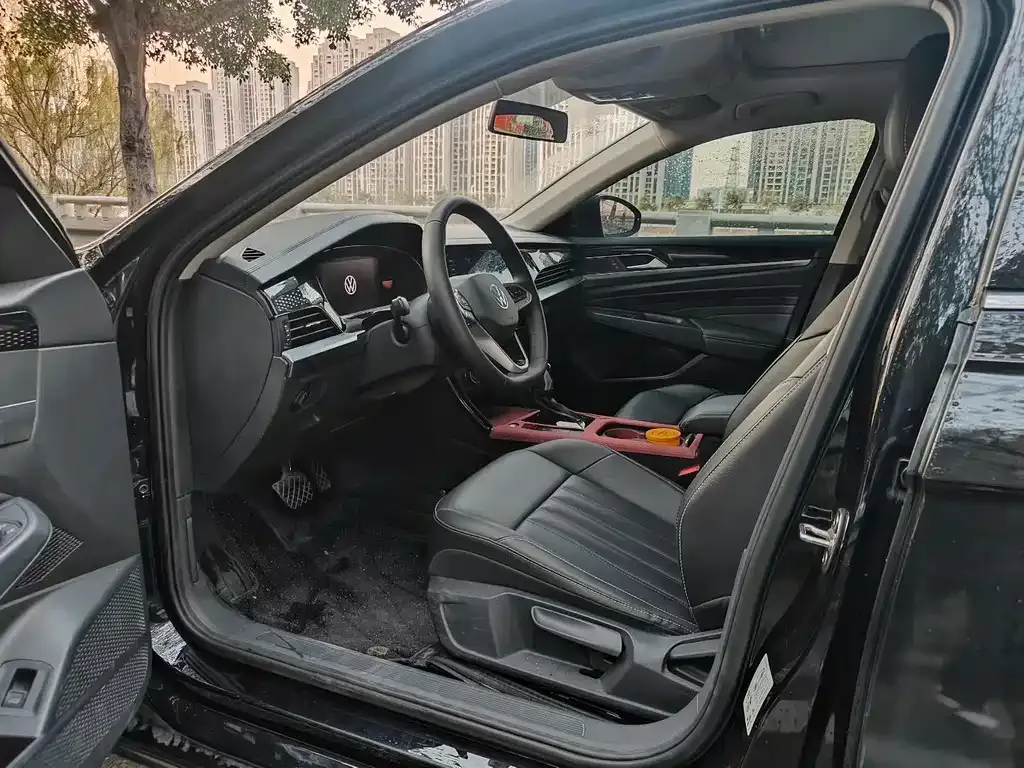 Volkswagen Passat 2022 из CN, фото 4