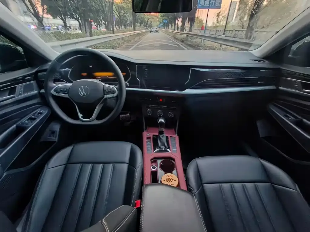 Volkswagen Passat 2022 из CN, фото 3
