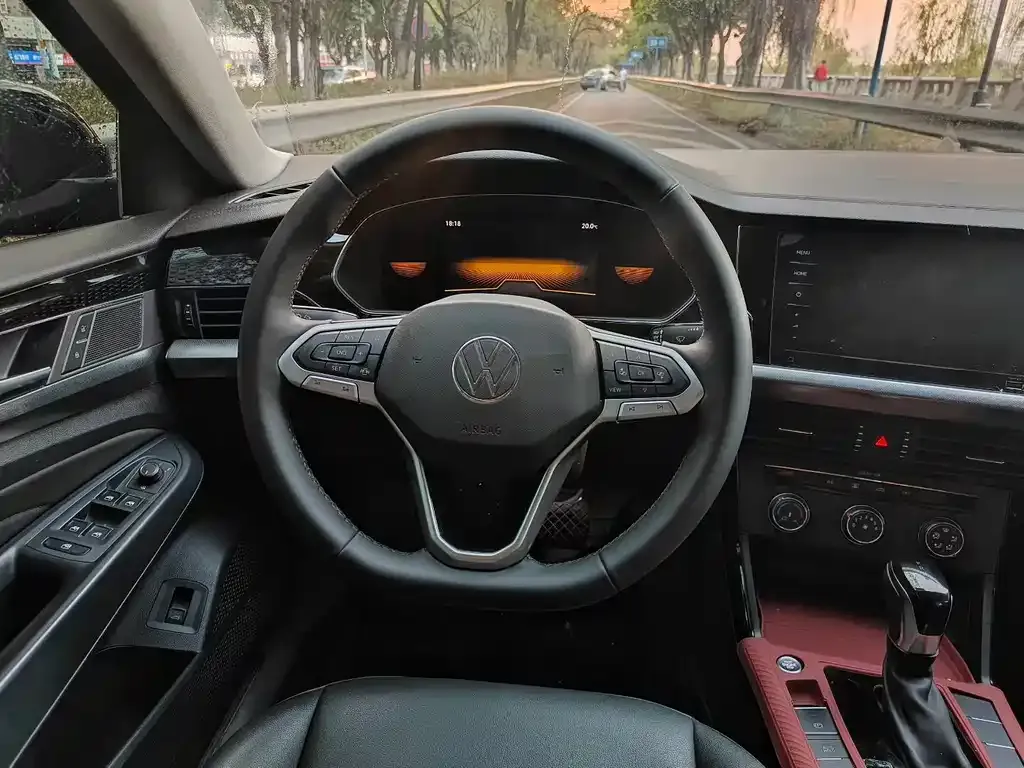 Volkswagen Passat 2022 из CN, фото 5