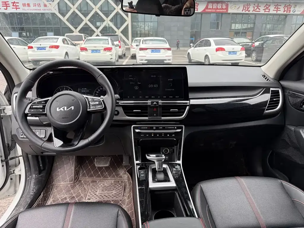 Kia KX3 — фото 10