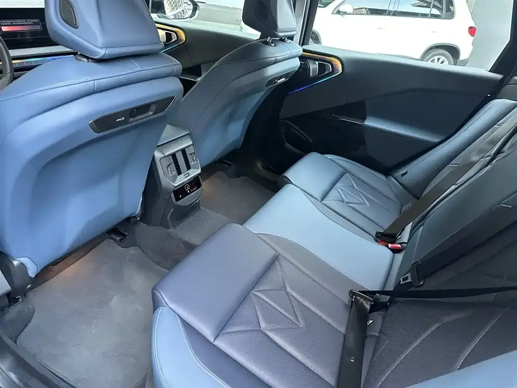 BMW X3 2025 из CN, фото 3