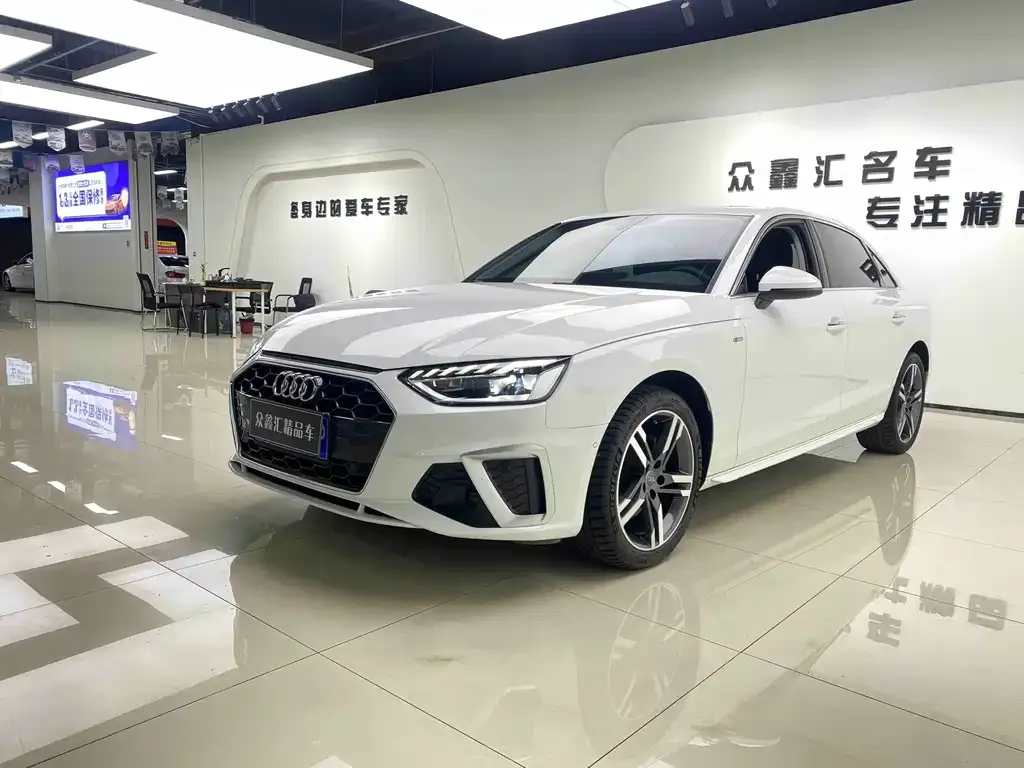 Audi A4L 2021 из CN, фото 1