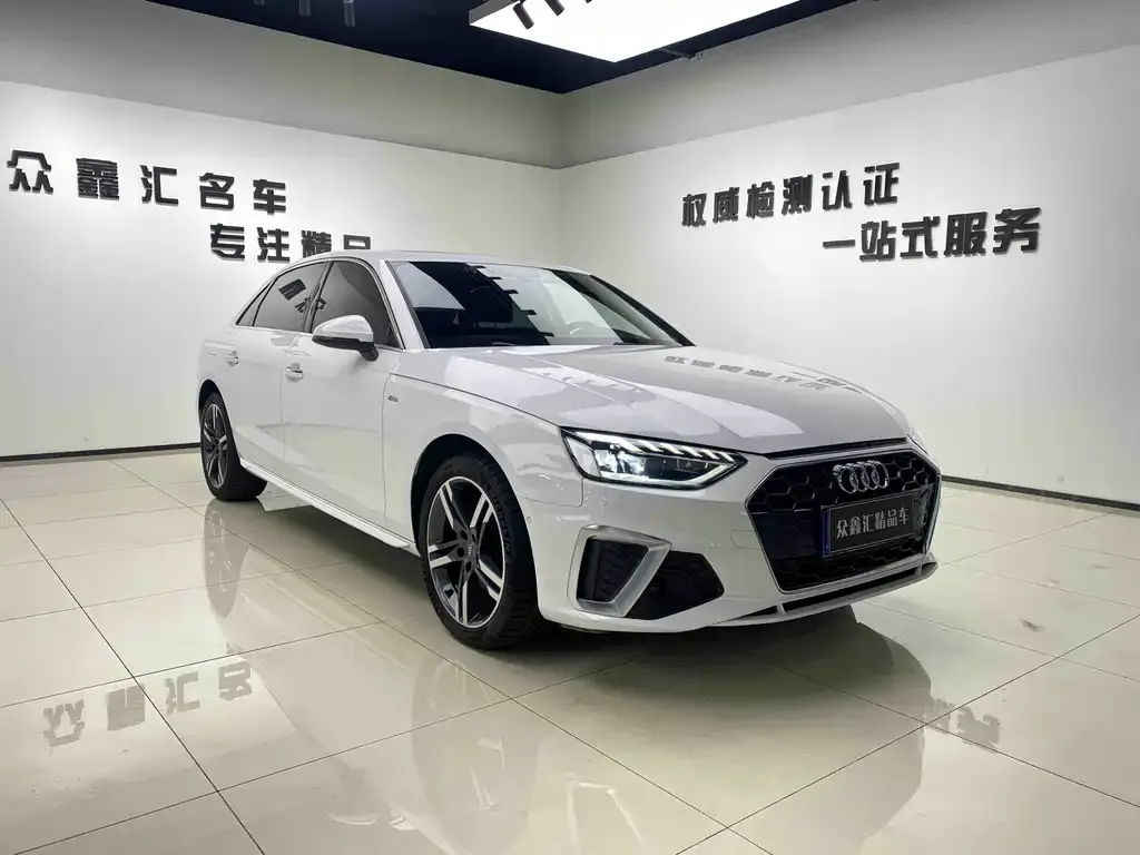 Audi A4L 2021 из CN, фото 9