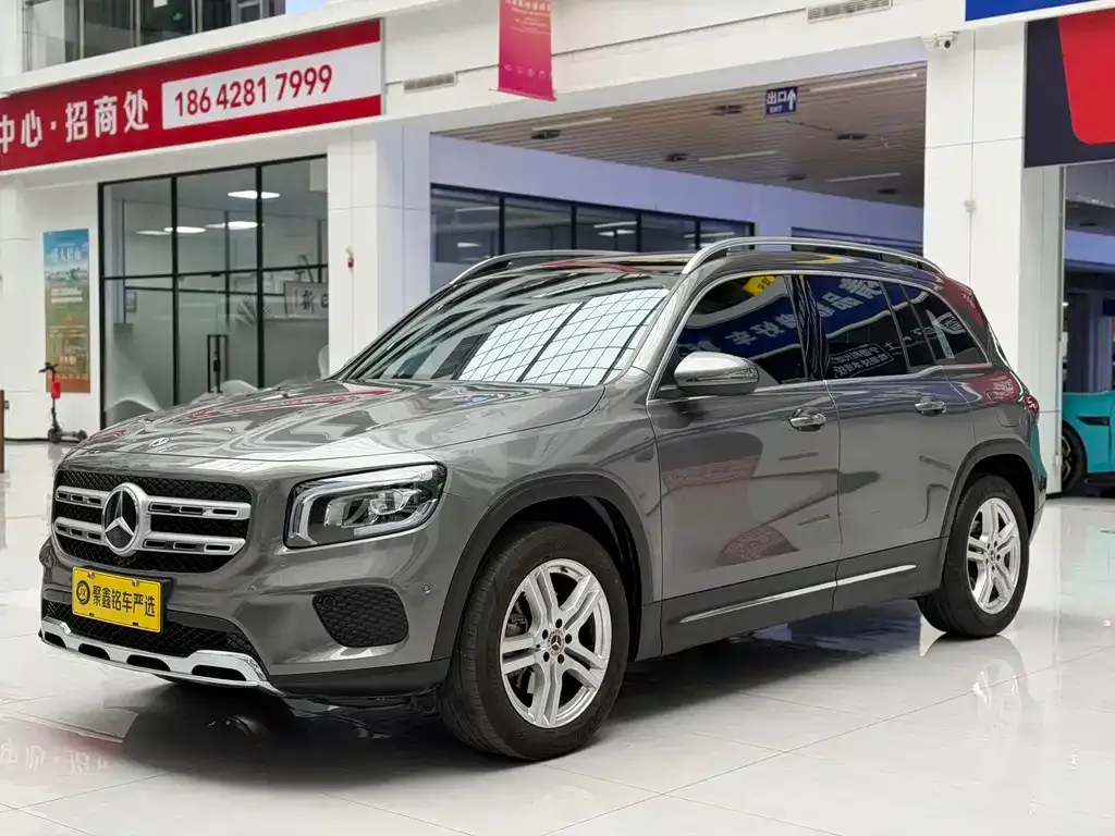 Mercedes-Benz GLB — фото 1