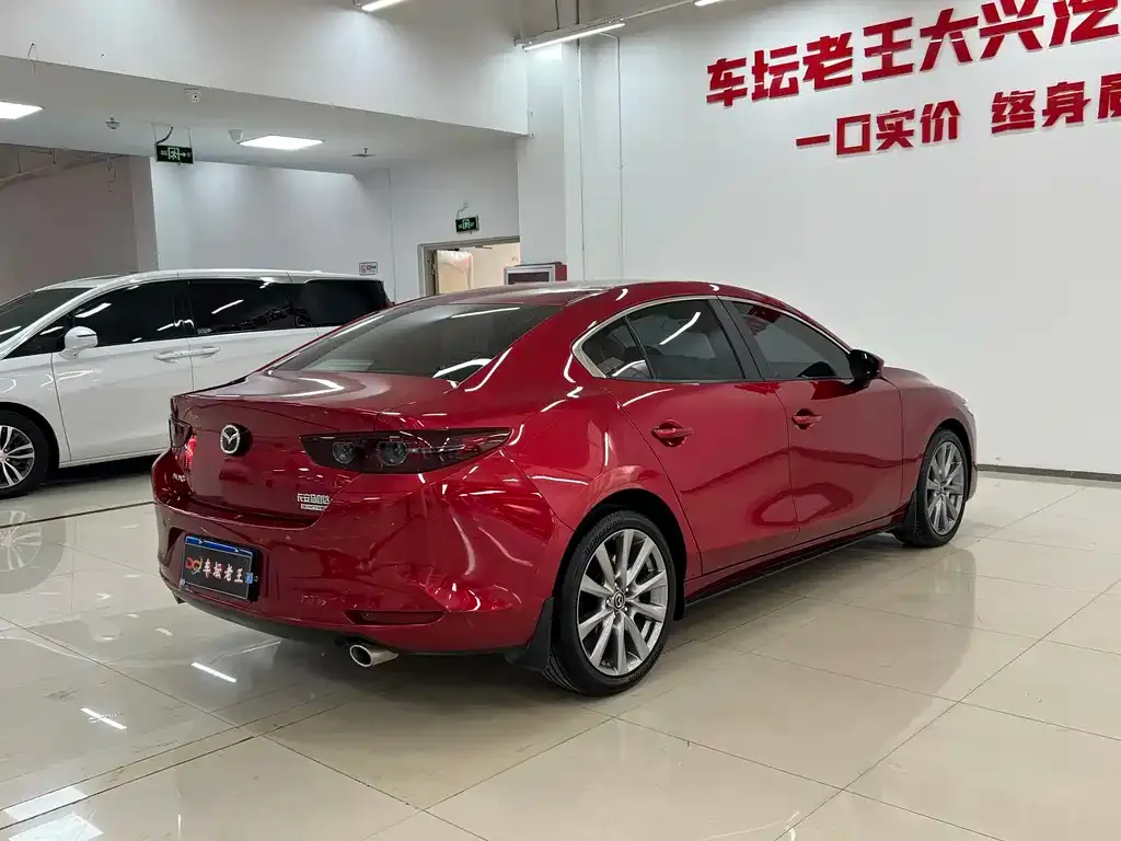 Mazda 3 Axela 2023 из CN, фото 8