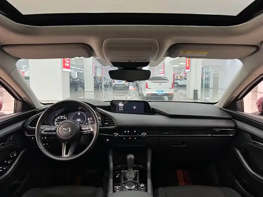 Mazda 3 Axela 2023 из CN, фото 10