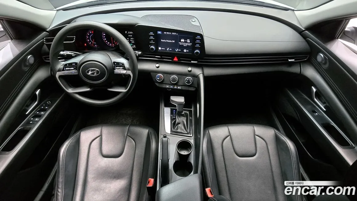 Hyundai AVANTE — фото 2