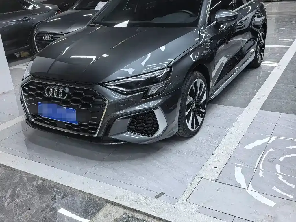 Audi A3 2024 из CN, фото 1