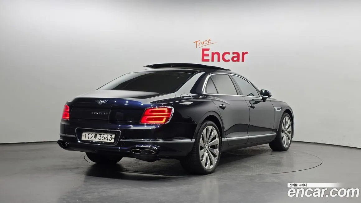 Bentley Flying Spur 2022 из KR, фото 2