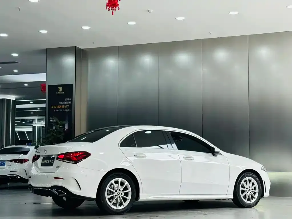 Mercedes-Benz A-Class — фото 10
