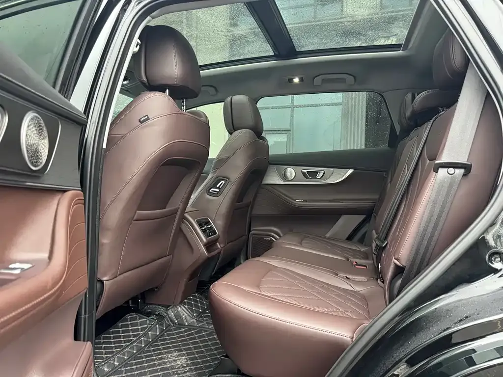 Chery Tiggo 8 PRO — фото 2