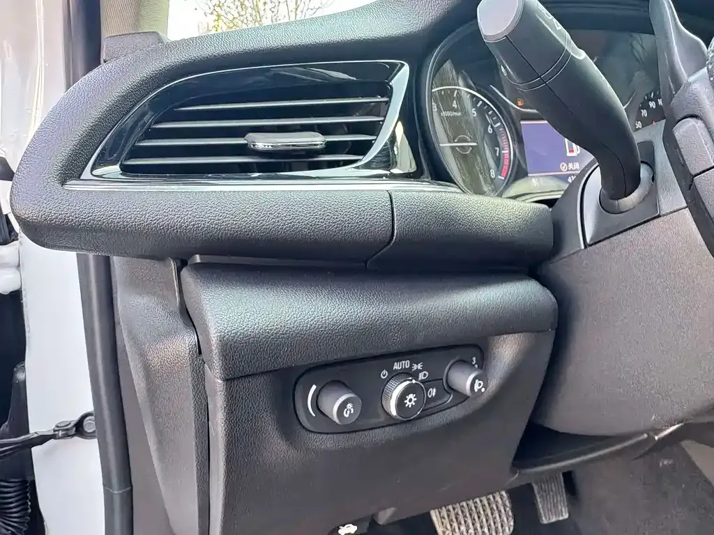 Buick Regal 2023 из CN, фото 5