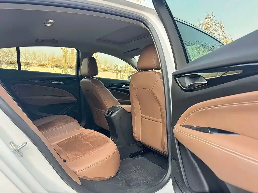 Buick Regal 2023 из CN, фото 3