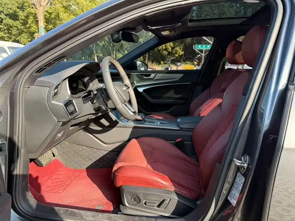 Audi A6L 2021 из CN, фото 3