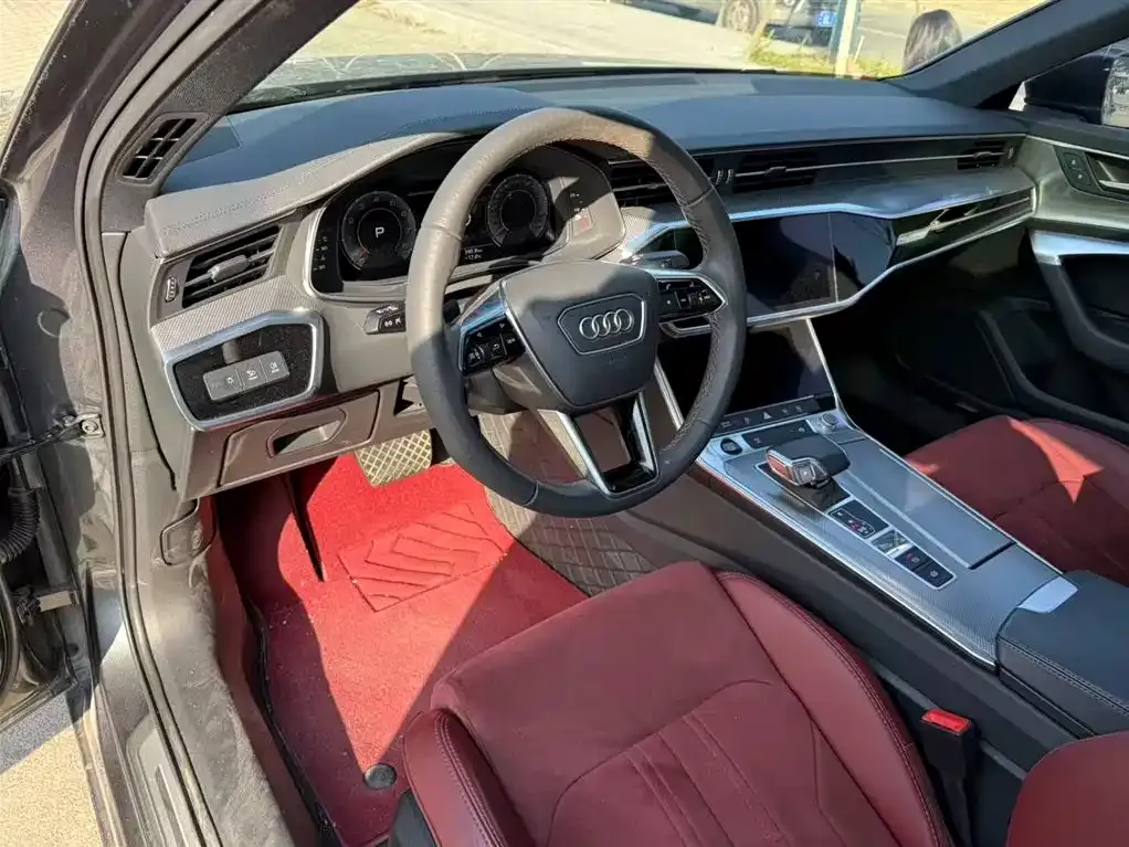 Audi A6L 2021 из CN, фото 4