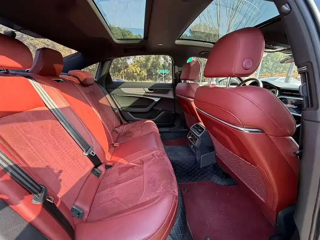 Audi A6L 2021 из CN, фото 7