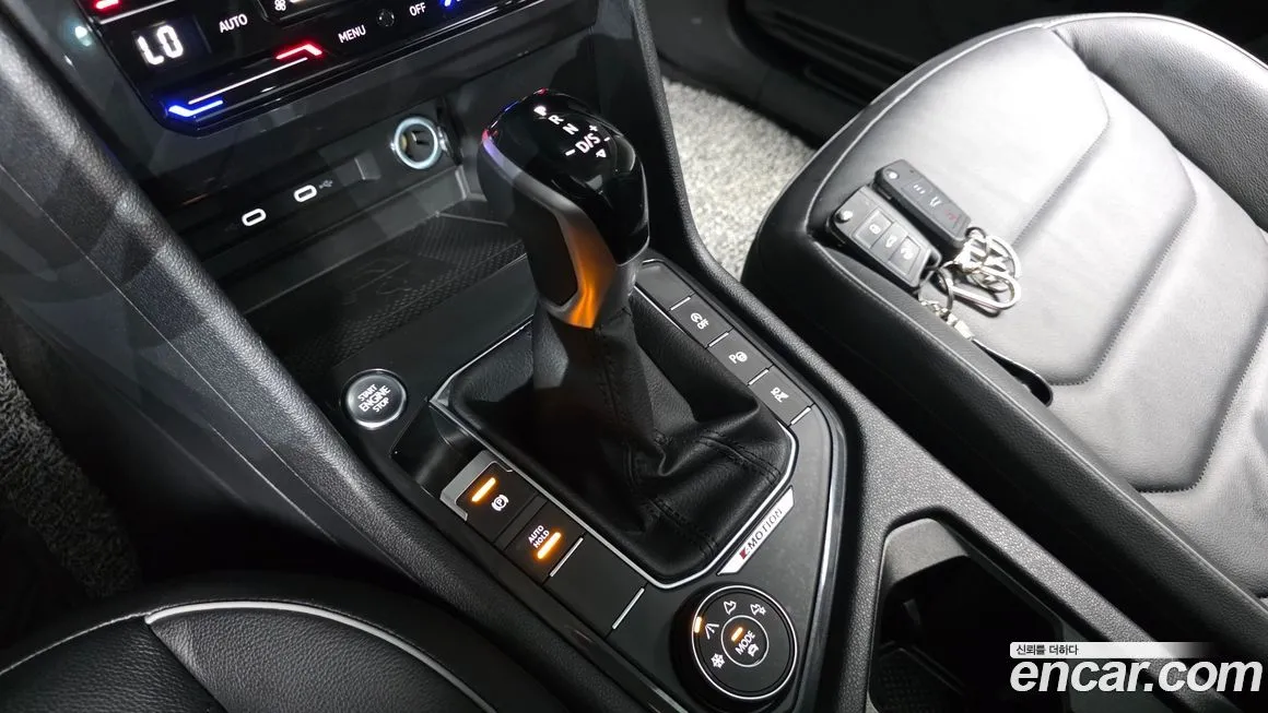 Volkswagen Tiguan — фото 7
