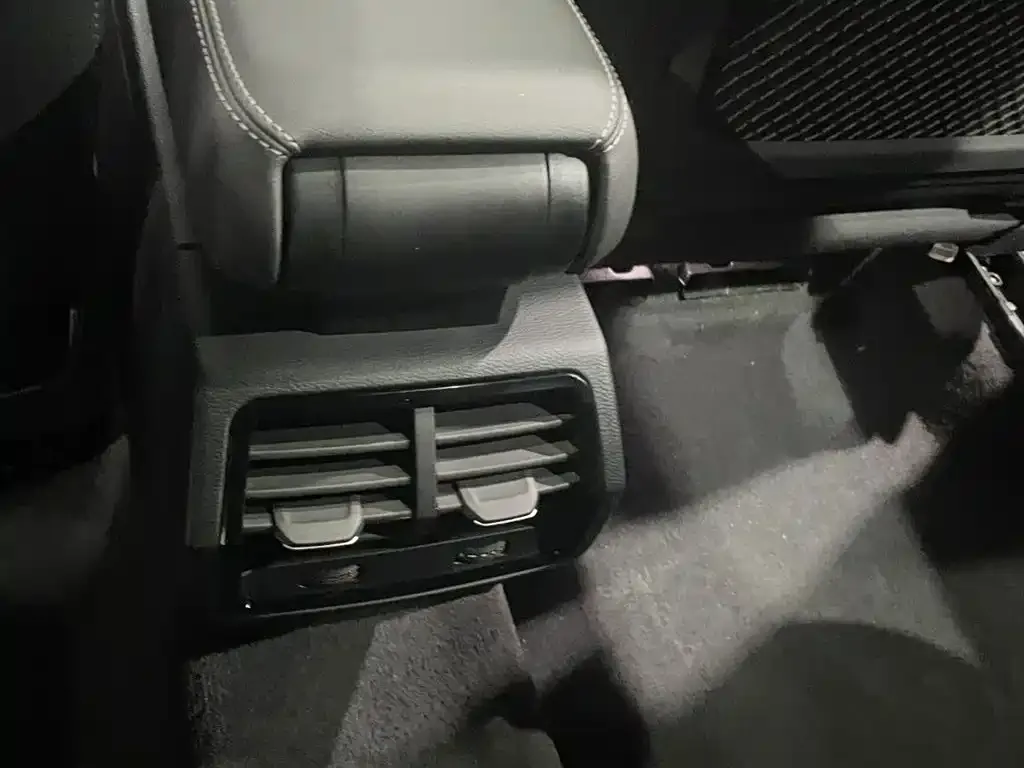 Audi Q3 Sportback — фото 10