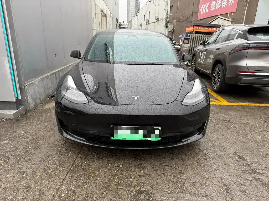 Tesla Model 3 — фото 2