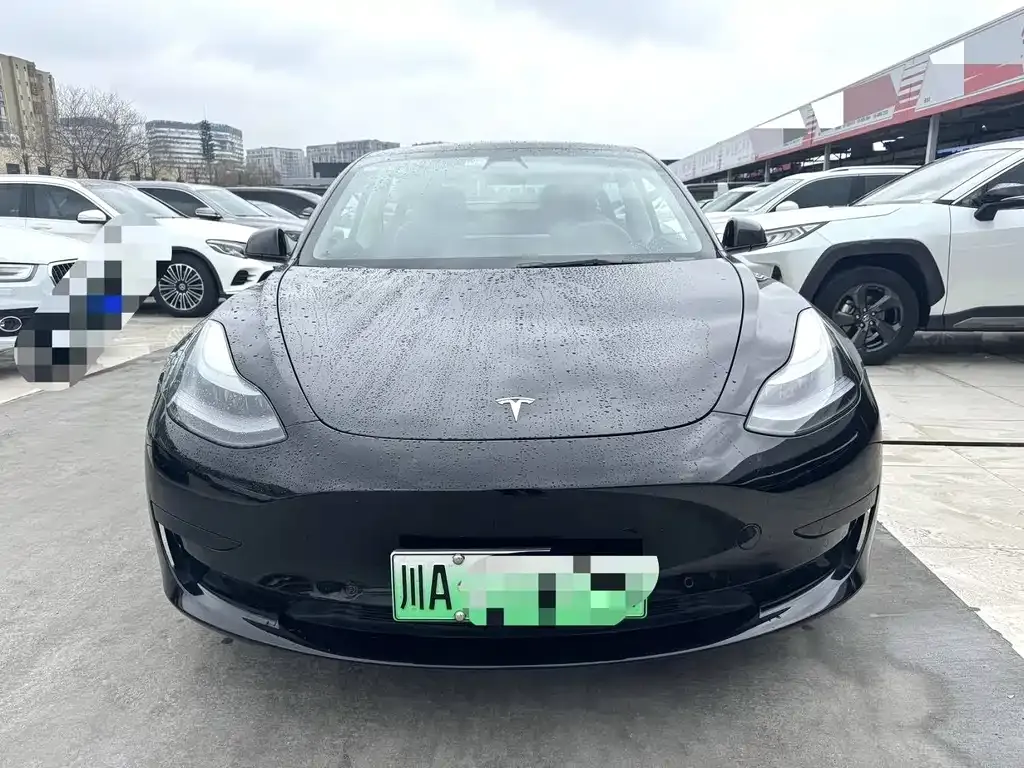Tesla Model 3 — фото 5