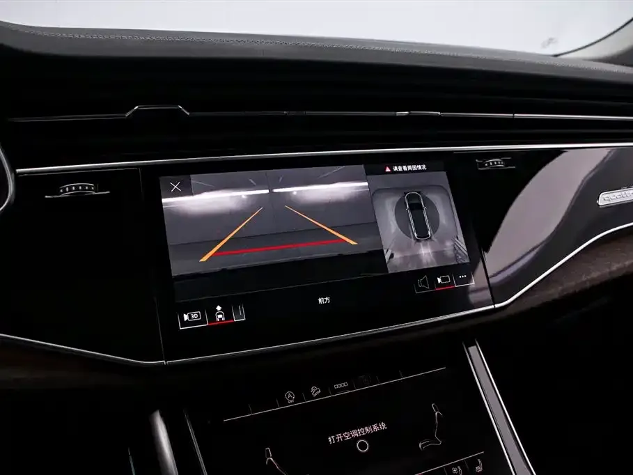 Audi Q7 2024 из CN, фото 2