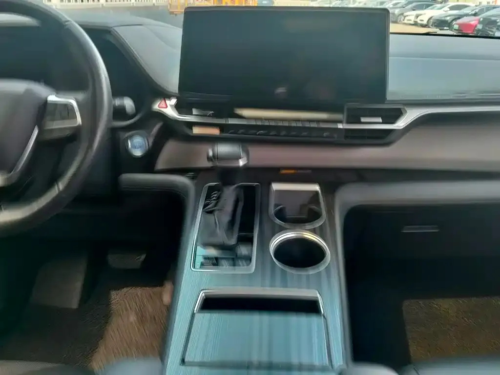 Toyota Granvia 2023 из CN, фото 7