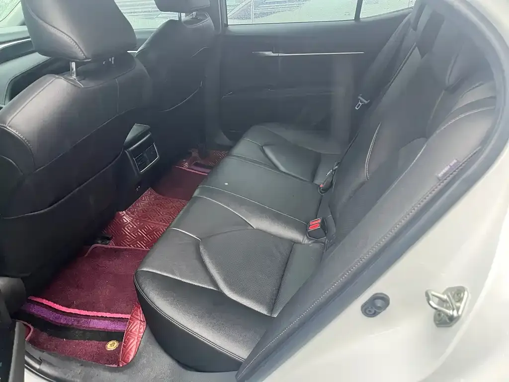 Toyota Camry 2023 из CN, фото 3