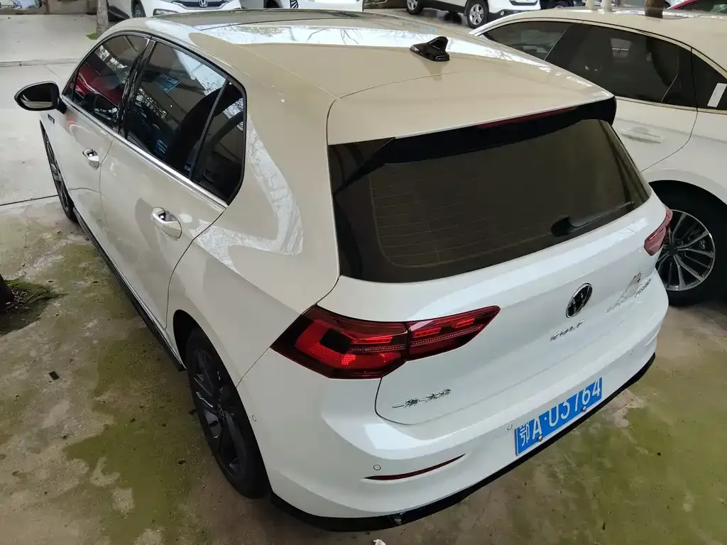 Volkswagen Golf 2022 из CN, фото 8