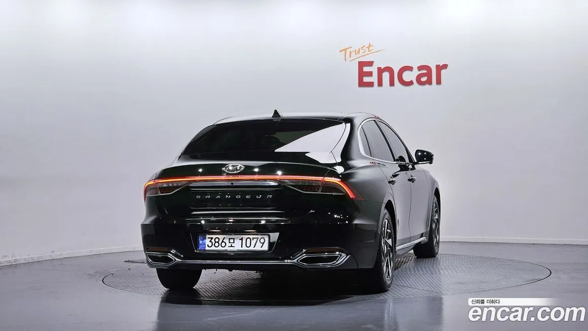 Hyundai Grandeur 2022 из KR, фото 8