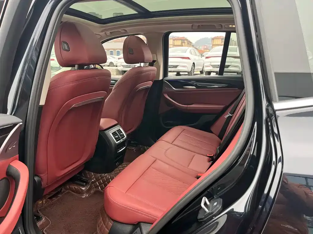 BMW X3 2024 из CN, фото 3