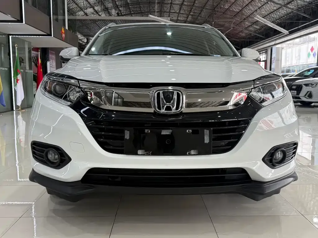 Honda Vezel — фото 1