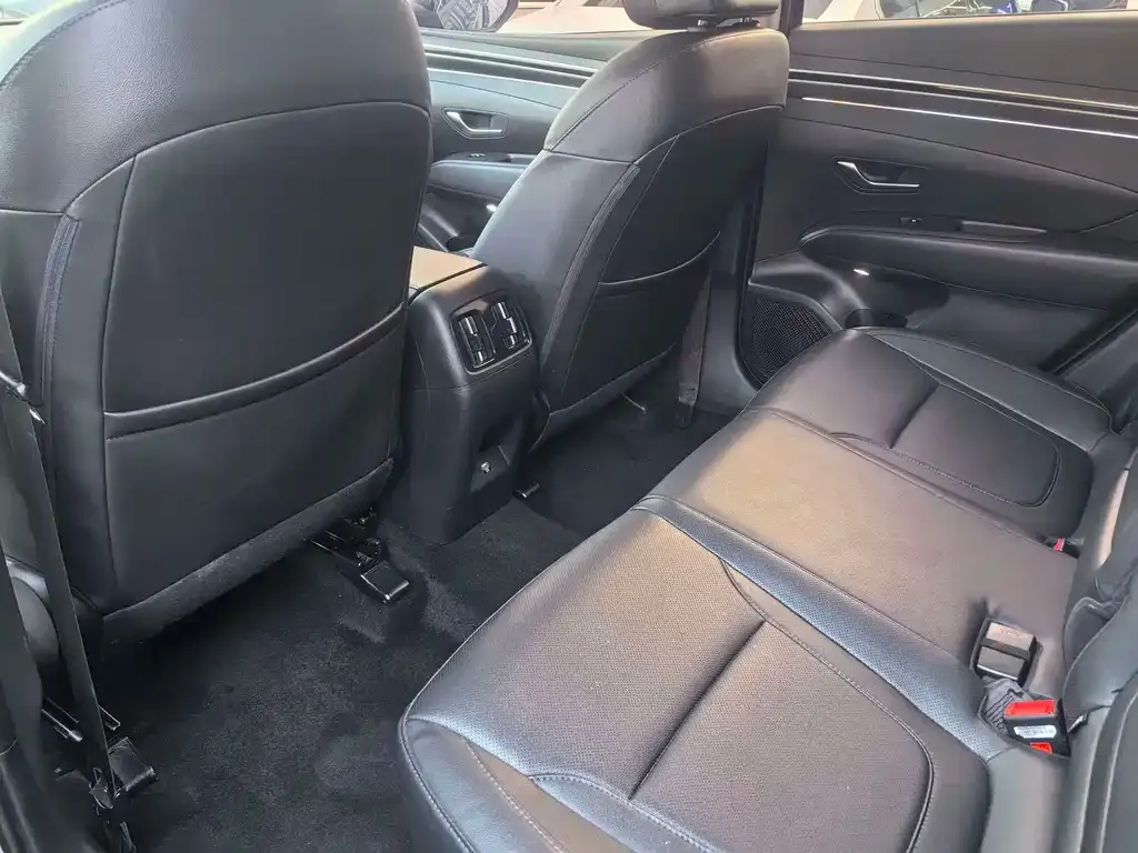 Hyundai Tucson 2023 из CN, фото 9