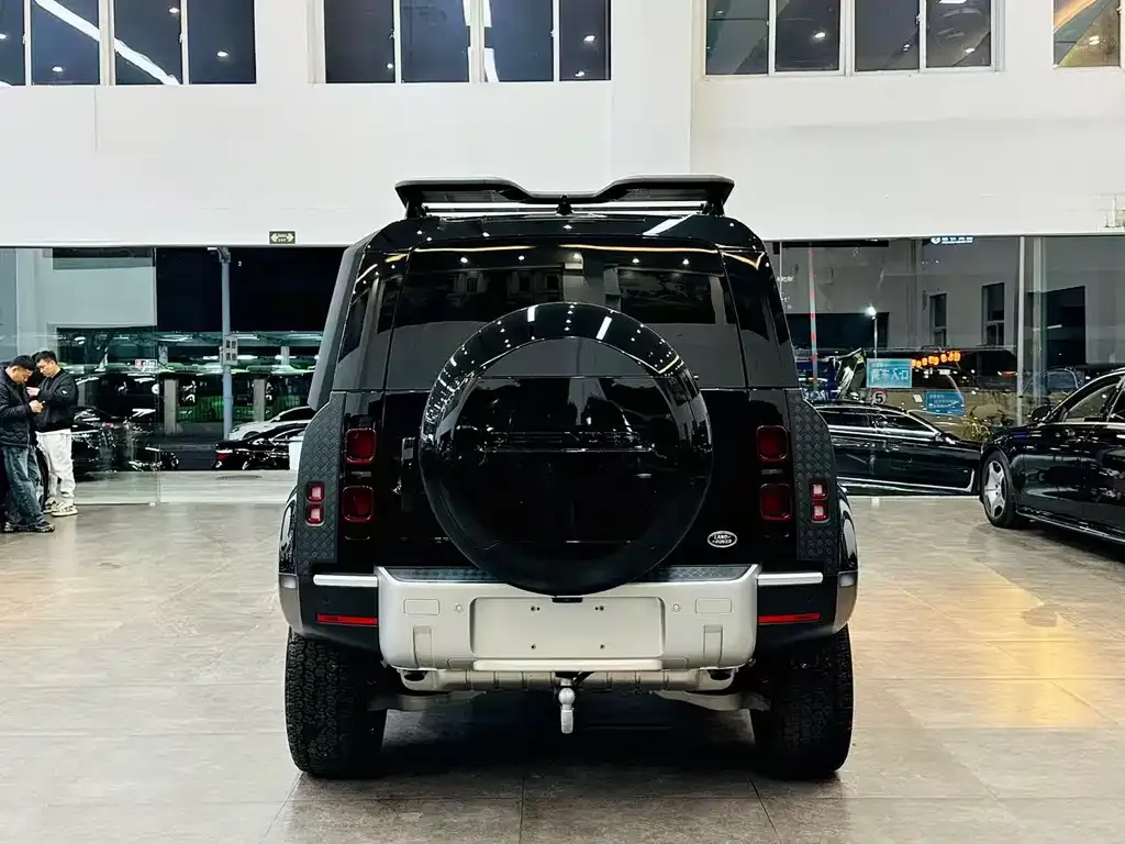 Land Rover Defender — фото 9