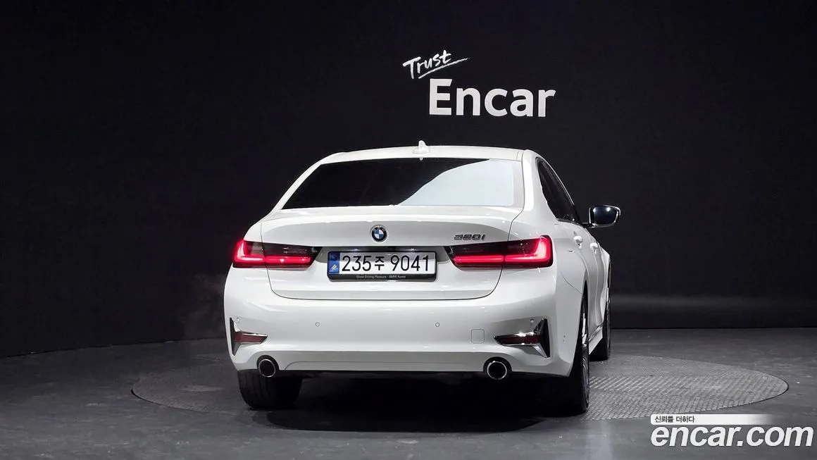 BMW 3-Series 2021 из KR, фото 10