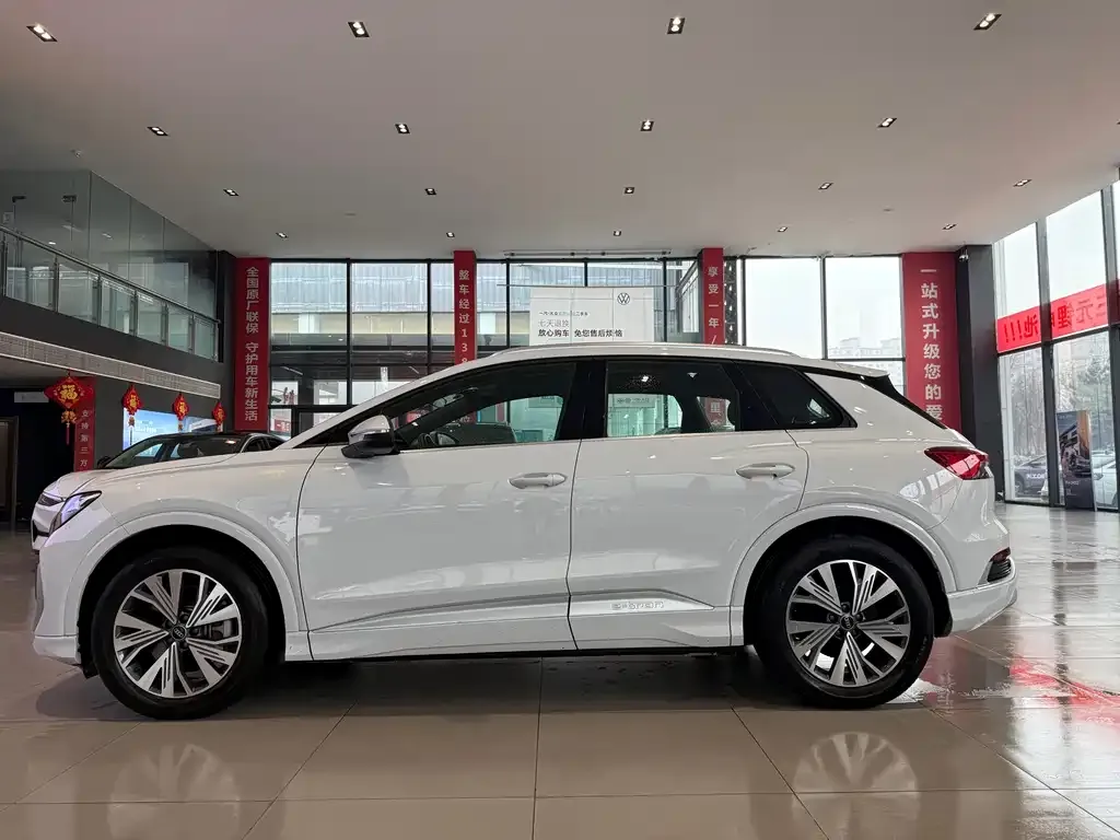 Audi Q4 e-tron 2024 из CN, фото 3