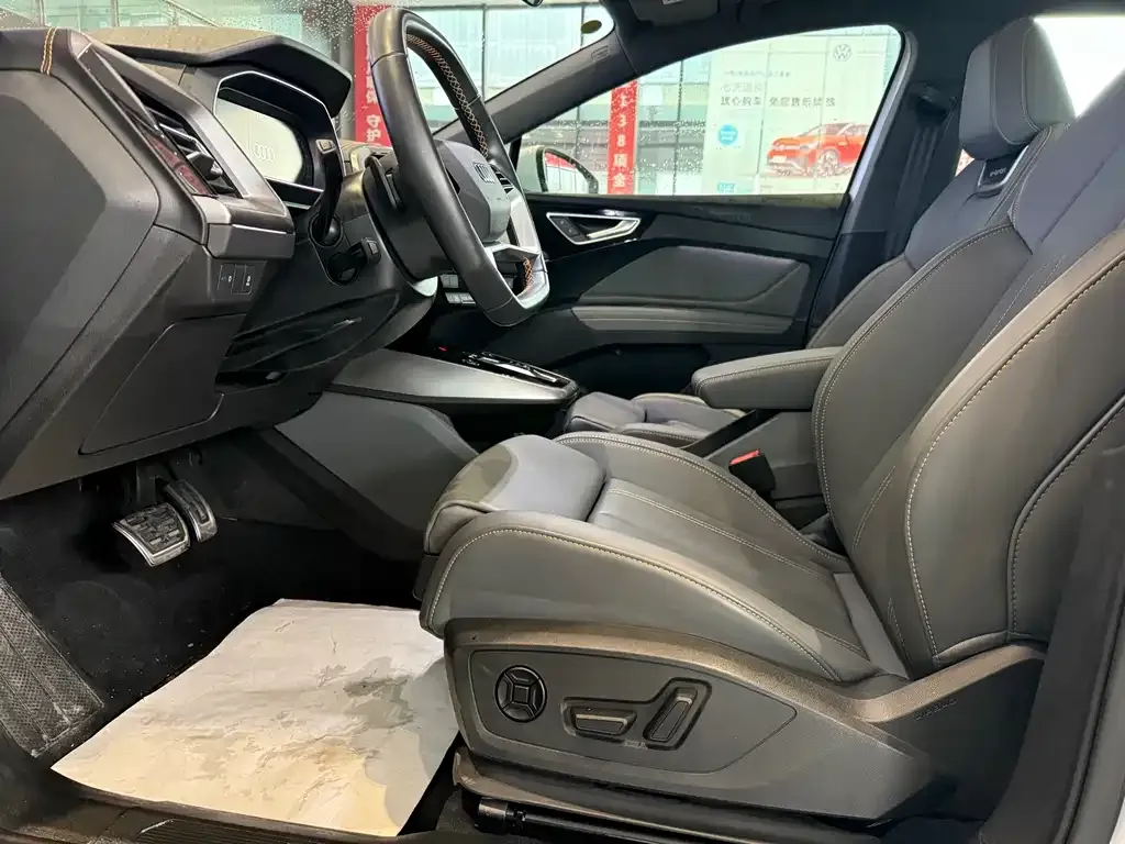 Audi Q4 e-tron 2024 из CN, фото 2
