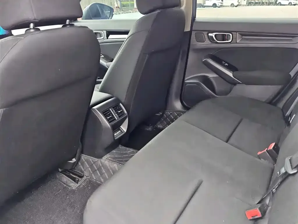 Honda Civic 2023 из CN, фото 2
