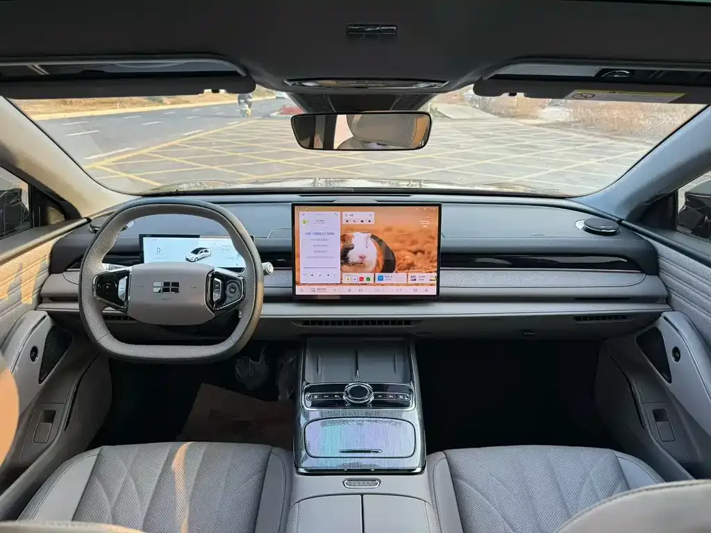 Geely Galaxy Xingyao 8 2025 из CN, фото 9