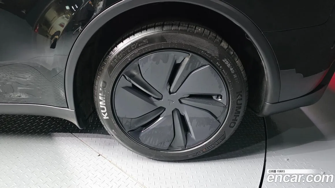 Tesla Model Y 2025 из KR, фото 9