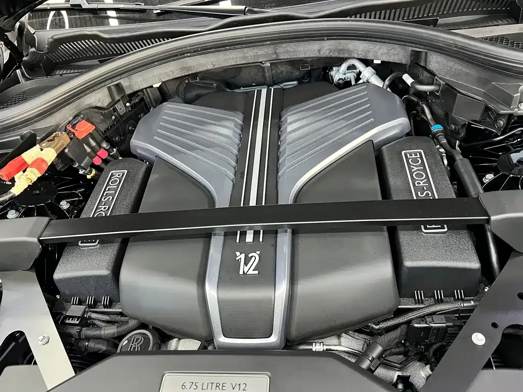 Rolls-Royce Cullinan 2026 из CN, фото 5