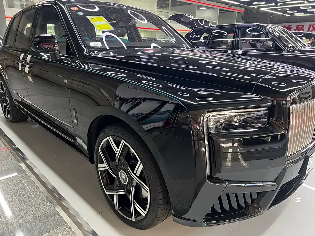 Rolls-Royce Cullinan 2026 из CN, фото 3