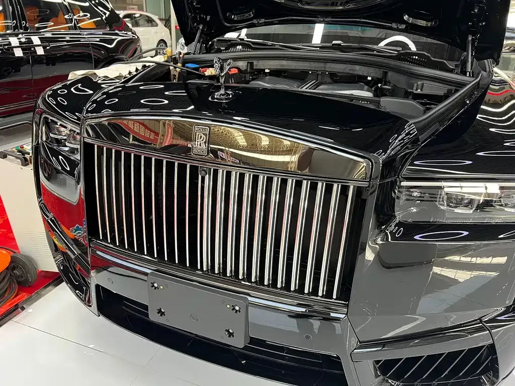 Rolls-Royce Cullinan 2026 из CN, фото 10