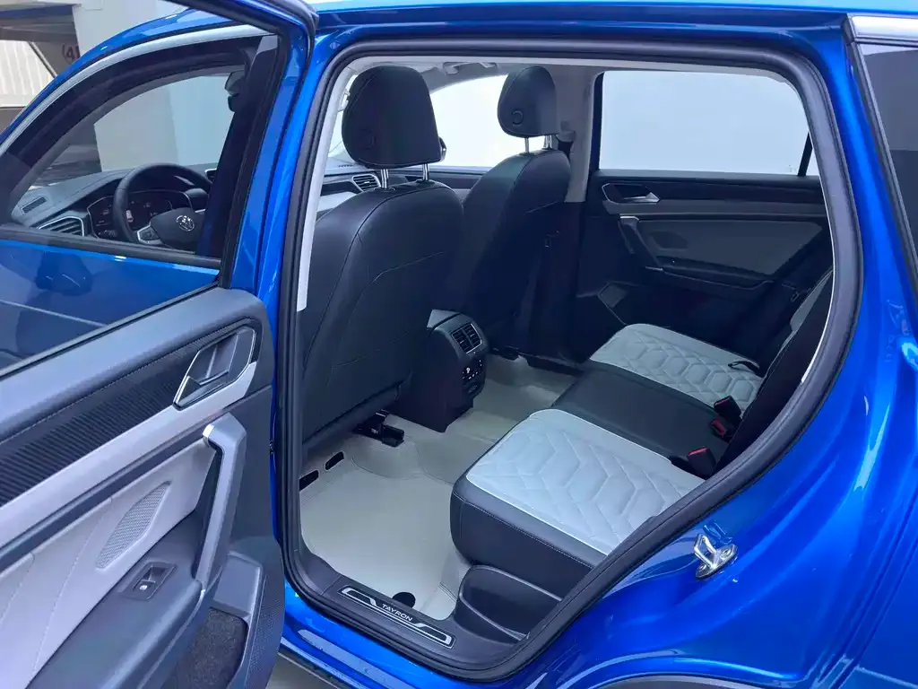Volkswagen Tayron 2023 из CN, фото 9
