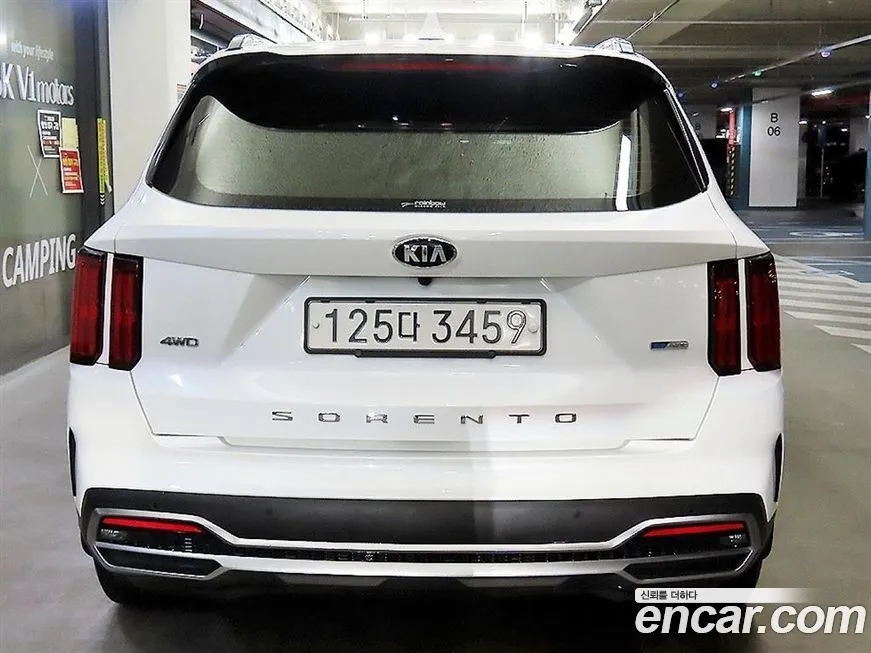 Kia Sorento — фото 10