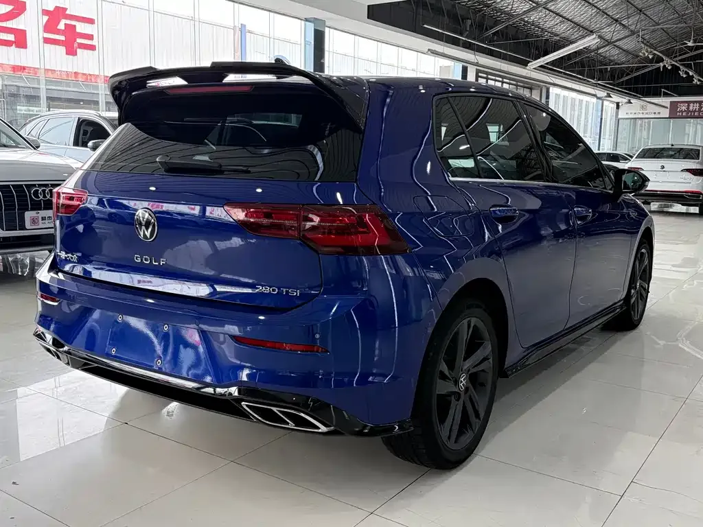 Volkswagen Golf 2022 из CN, фото 2