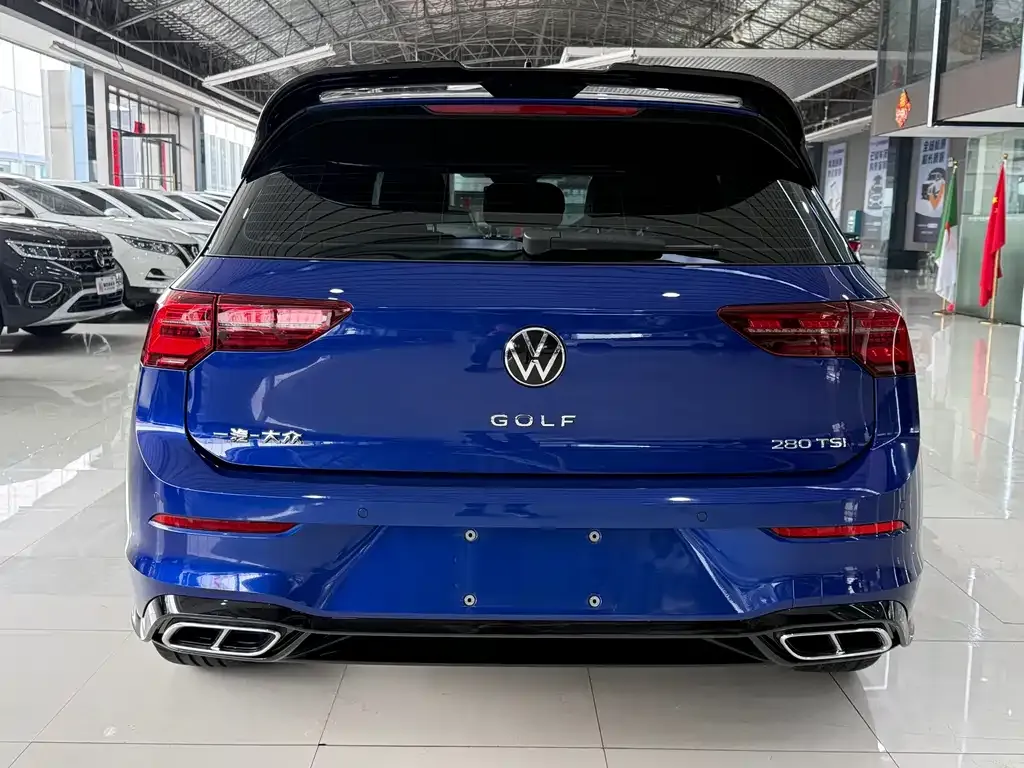 Volkswagen Golf 2022 из CN, фото 10