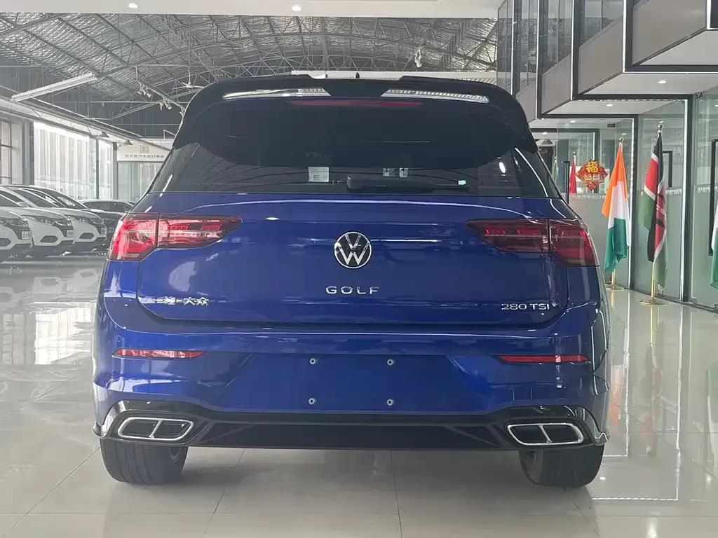 Volkswagen Golf 2022 из CN, фото 8