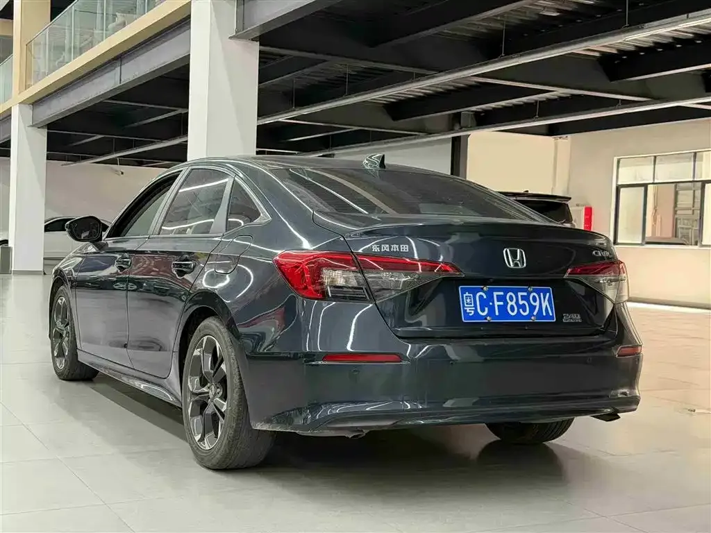 Honda Civic 2022 из CN, фото 2