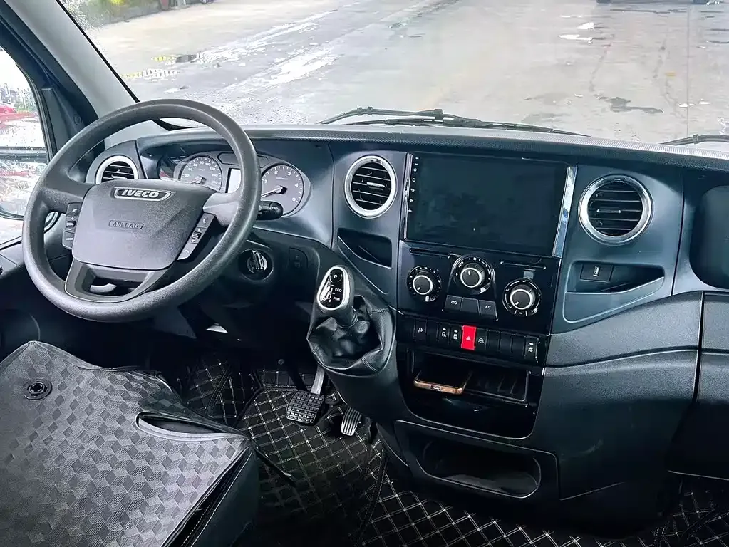 IVECO Ousheng 2024 из CN, фото 5